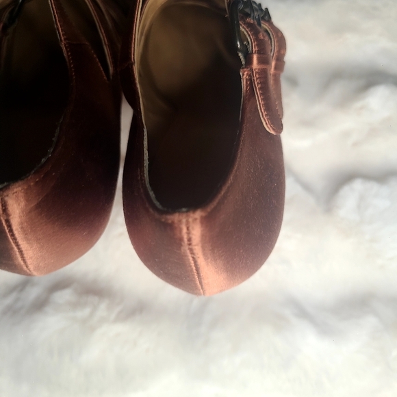 J. Crew Rust Heels with Pointed Toe and Strappy Design - Picture 10 of 13